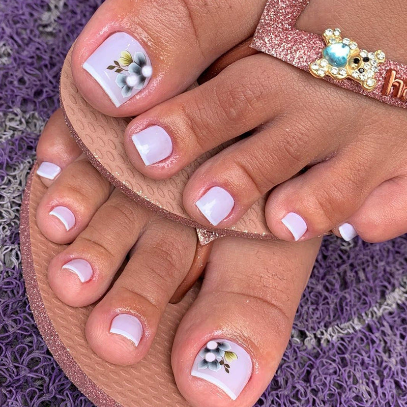Fresh Floral French press-on toenails
