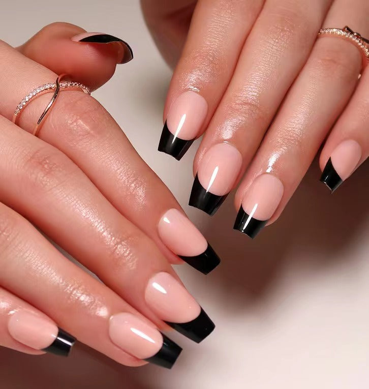 Noir French Edge press-on nails