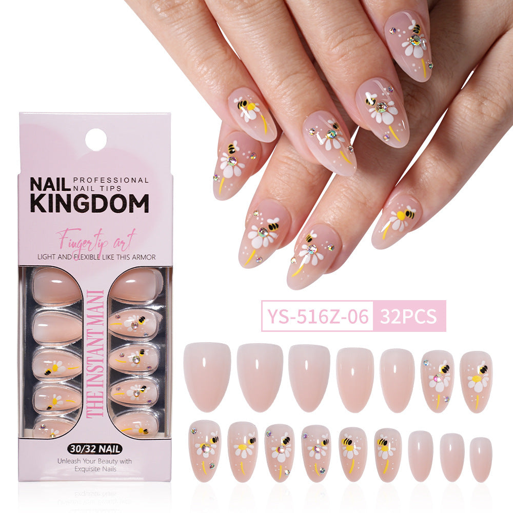 Daisy French floral 32-piece press-on nail set