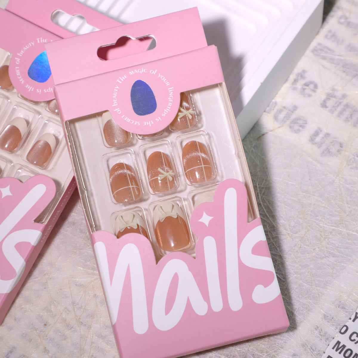 Beige Cat Eye French short oval press-on nails