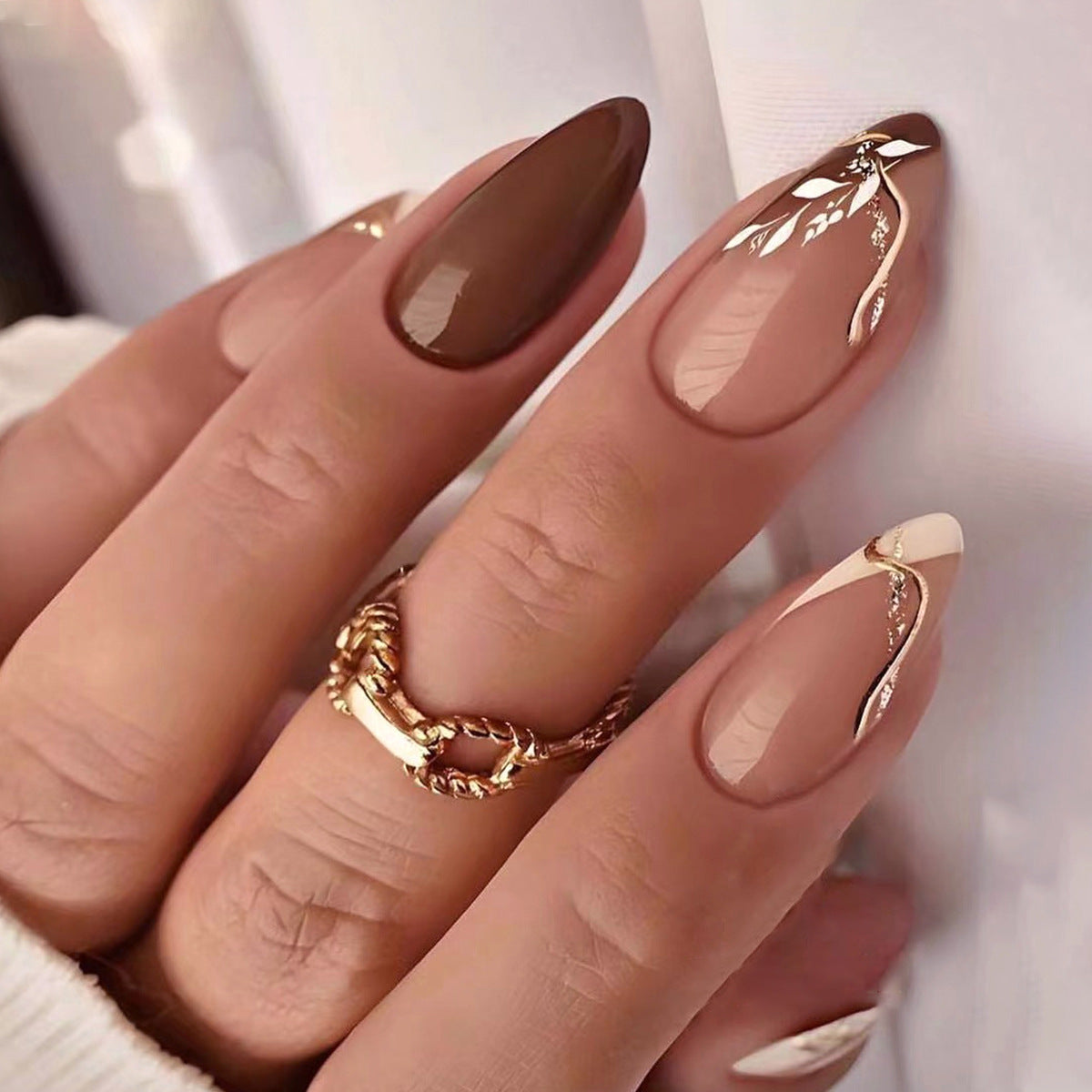 Cocoa Leaf brown press-on nails