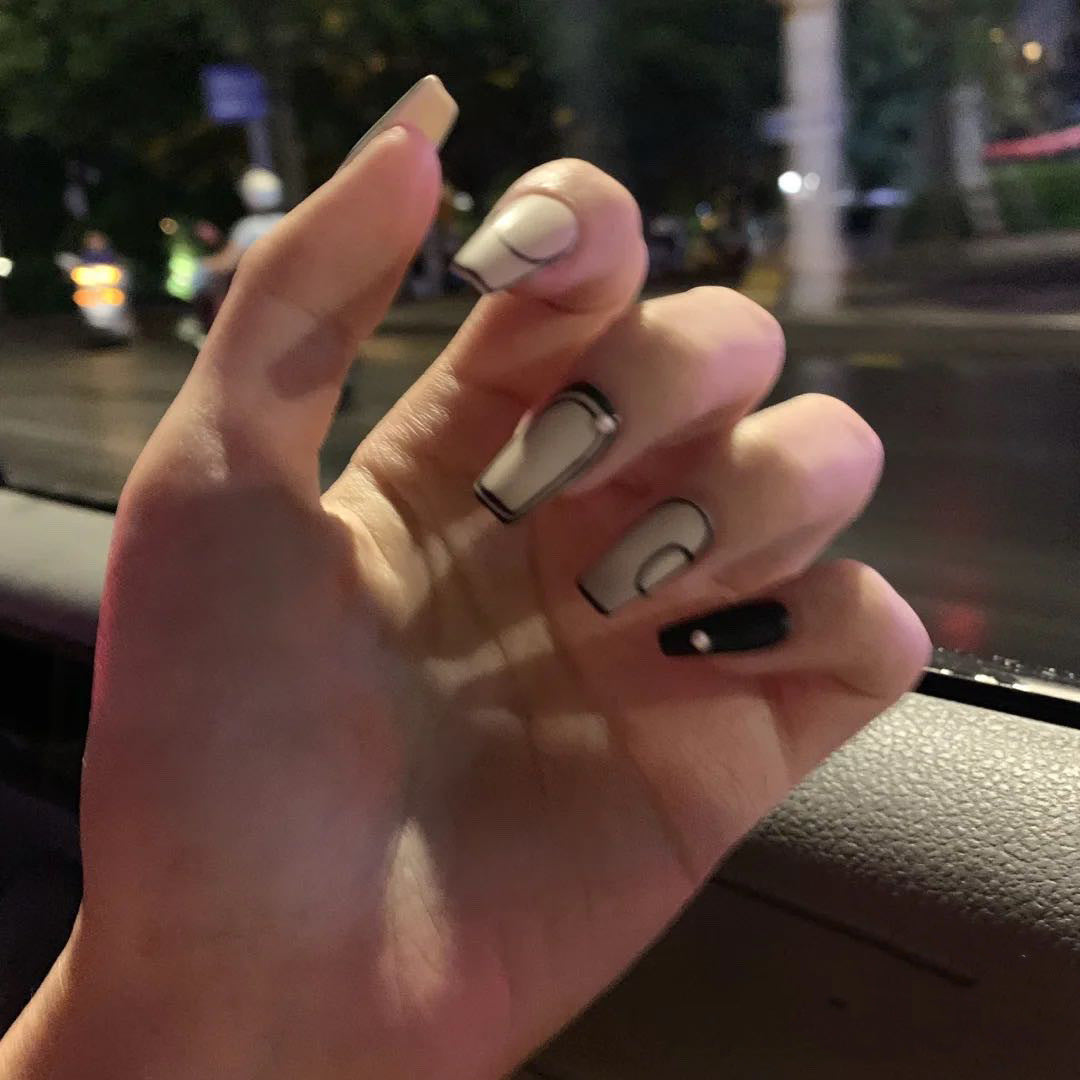 Mocha Pearl French press-on nails