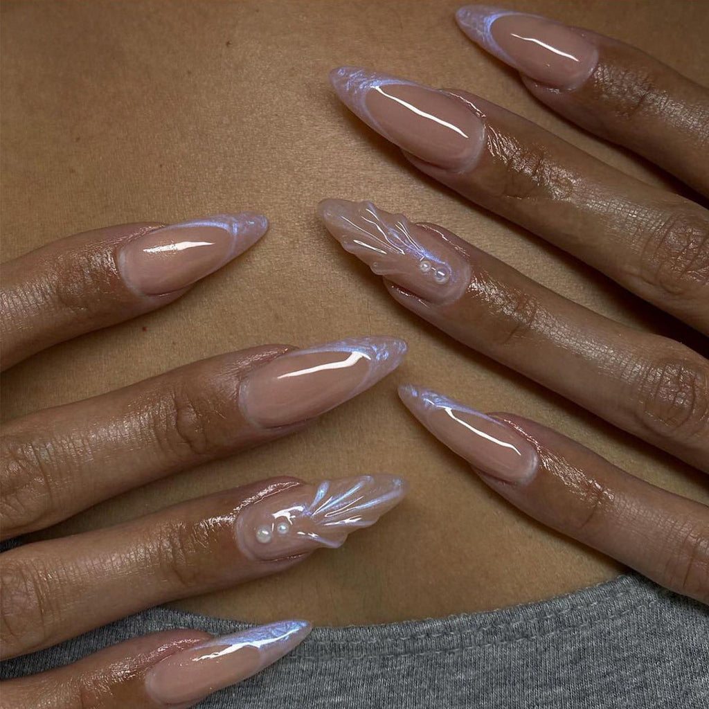 Nude Shell Almond 3D press-on nails