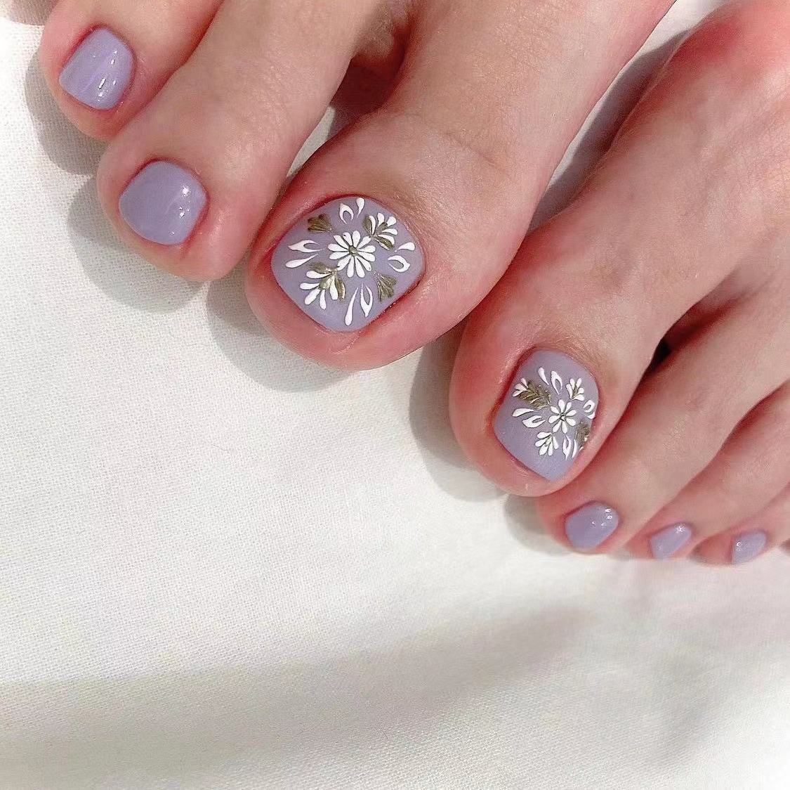 Everyday Pedi Edit press-on toenails