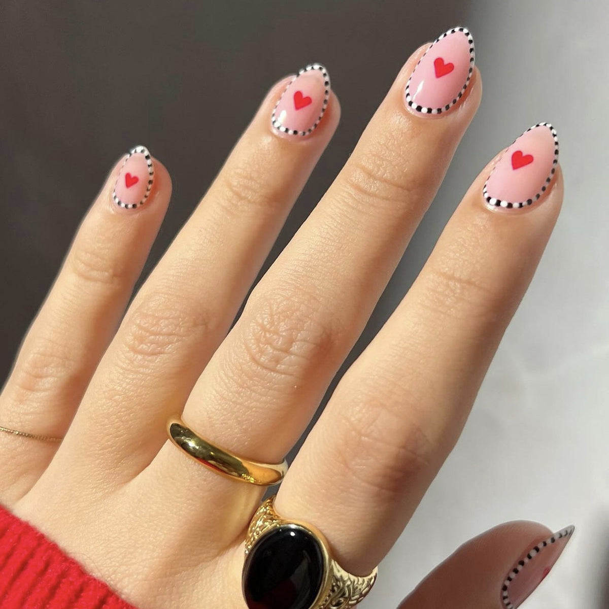 Monochrome Heart Stripe short almond press-on nails