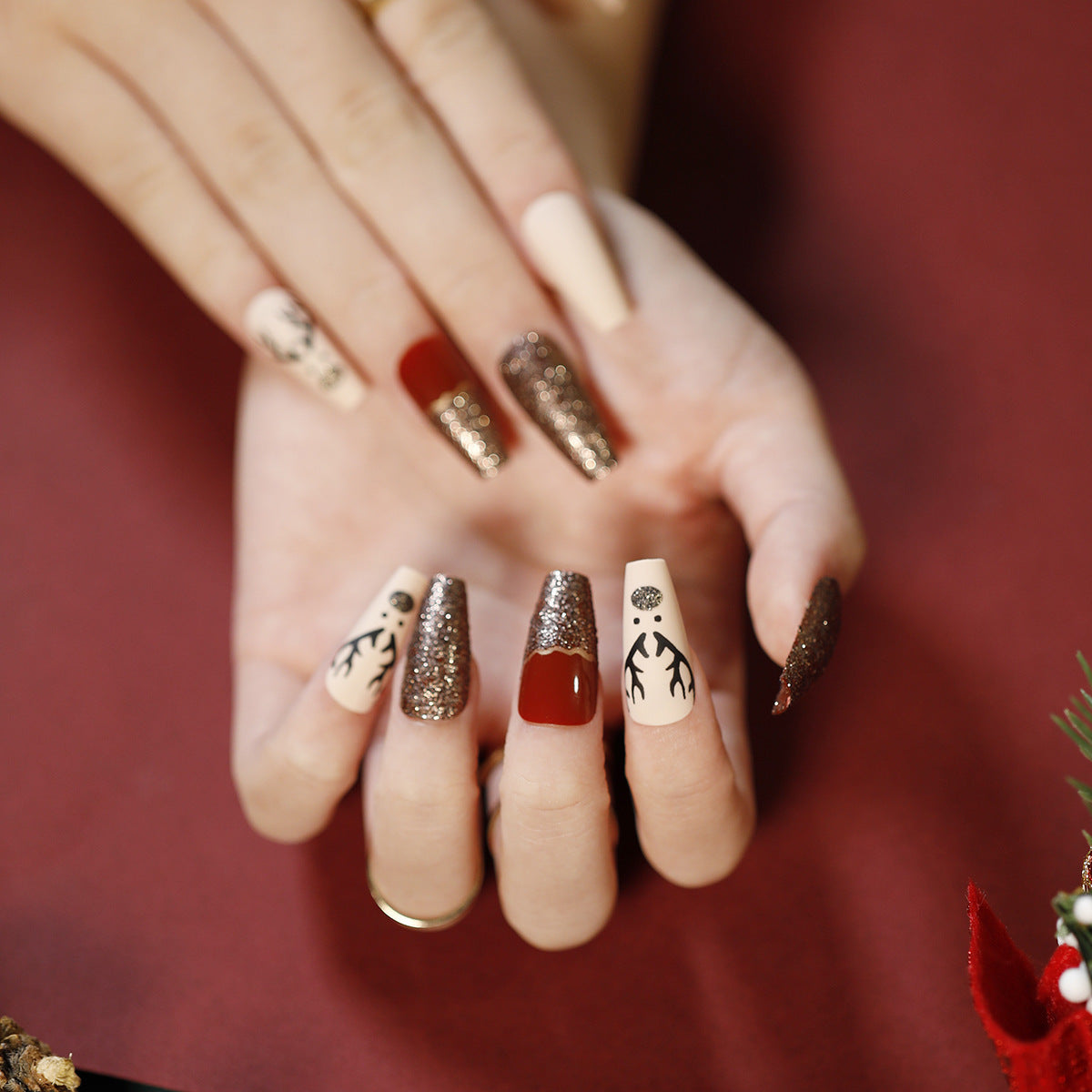 Winter Cheer holiday short almond press-on nails, alternate view 15