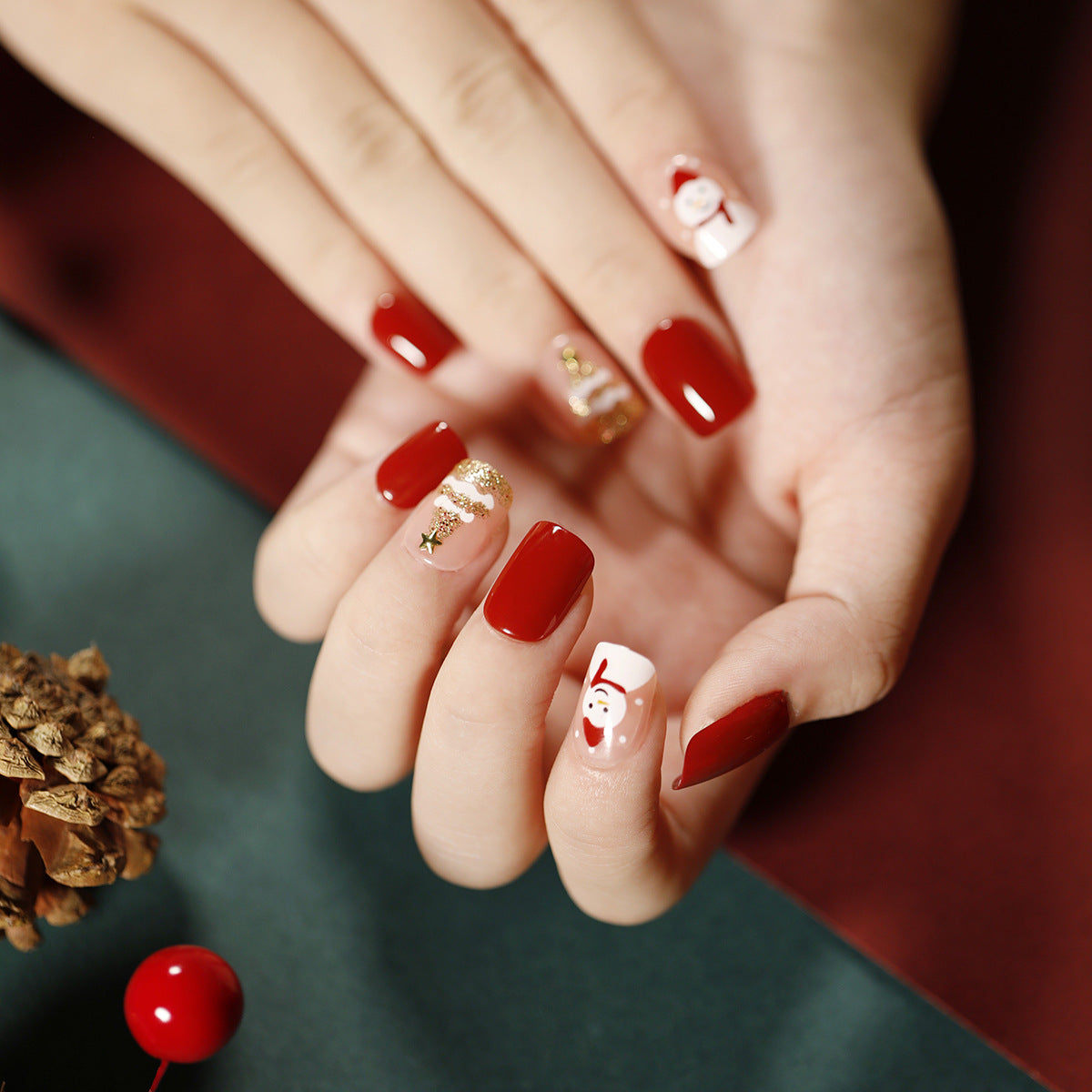 Holiday Nail Edit Christmas press-on nail collection