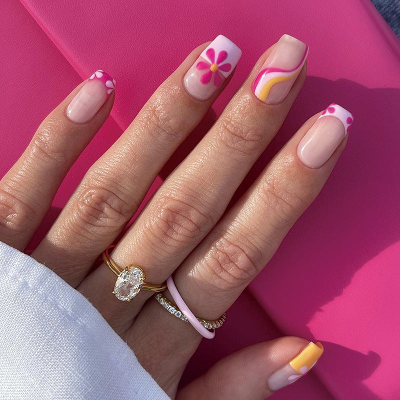 Citrus Blossom Wave medium floral French press-on nails