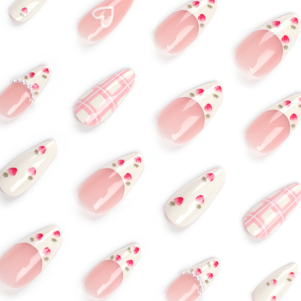 Strawberry Sweetheart press-on nails
