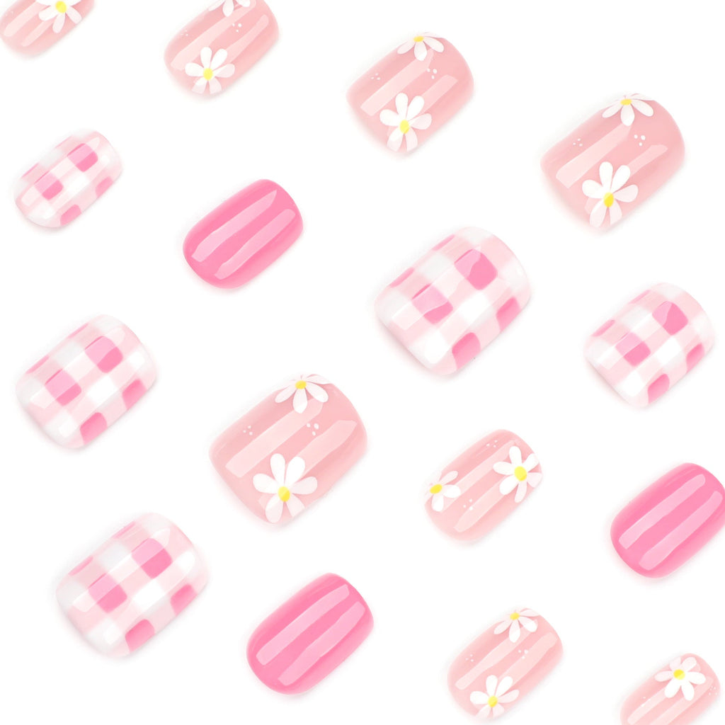 White Daisy short square press-on nails