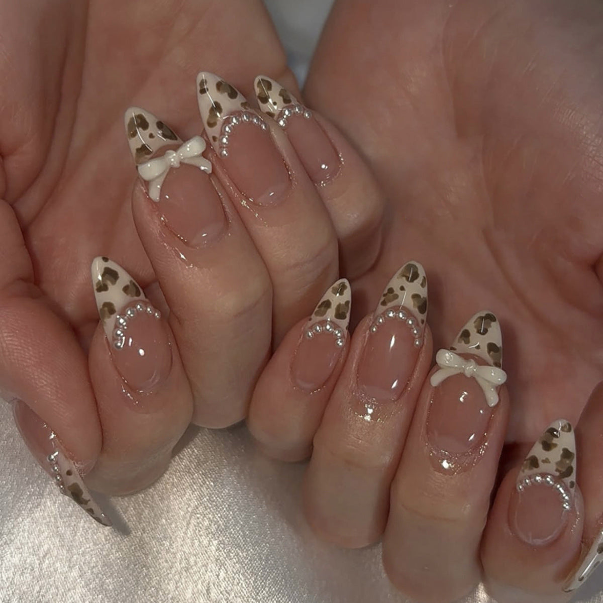 Pearl Bow Leopard French short almond press-on nails