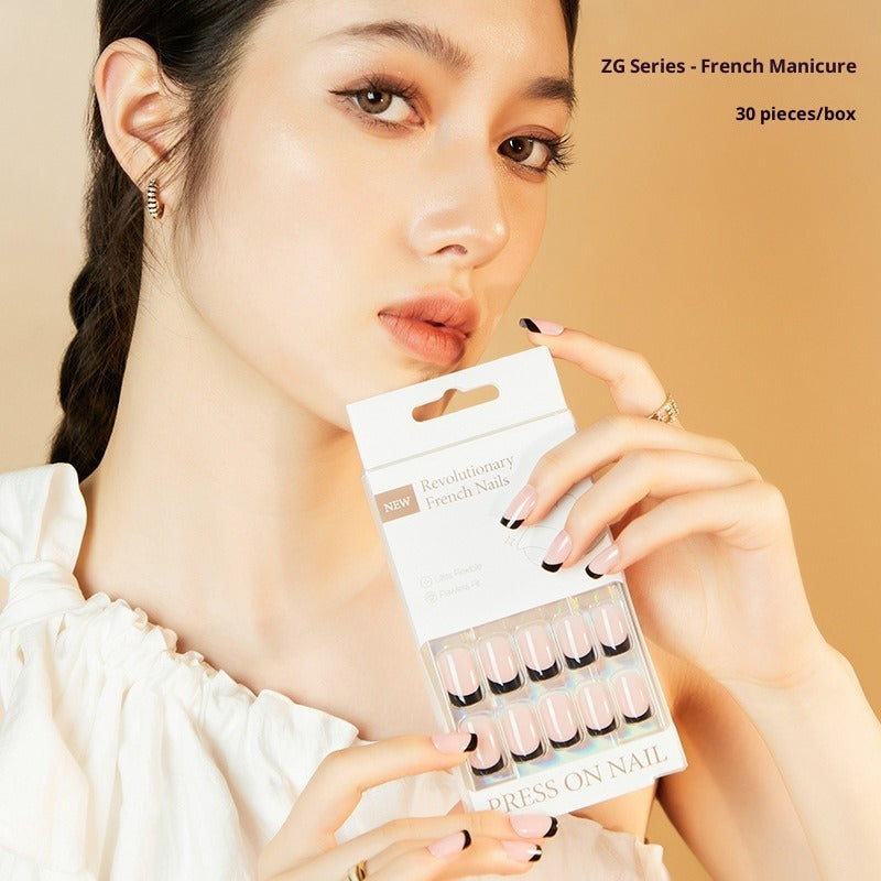 Modern French Wide Fit press-on nail set