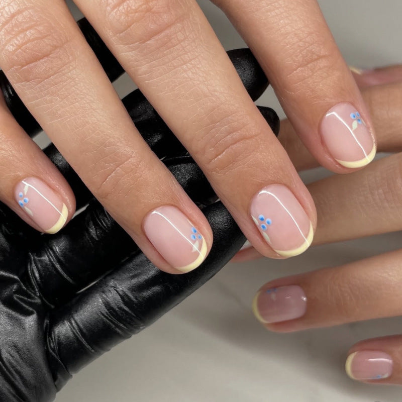 Sunny French Round short press-on nails