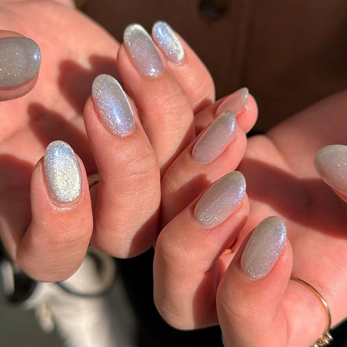 Aurora cat-eye press-on nails with iridescent shimmer, main product view