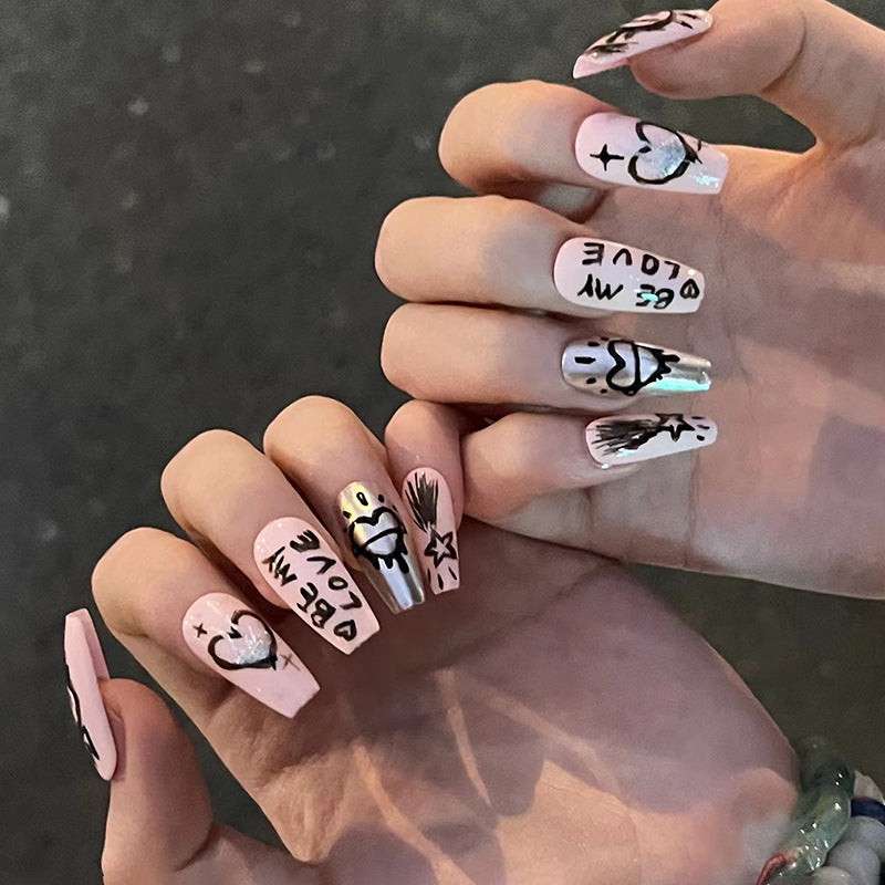 Pink Graffiti Heart press-on nails