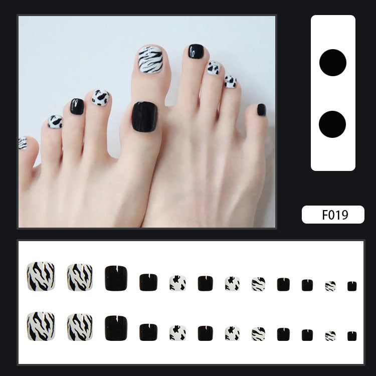 Pedicure Essentials press-on toenail collection