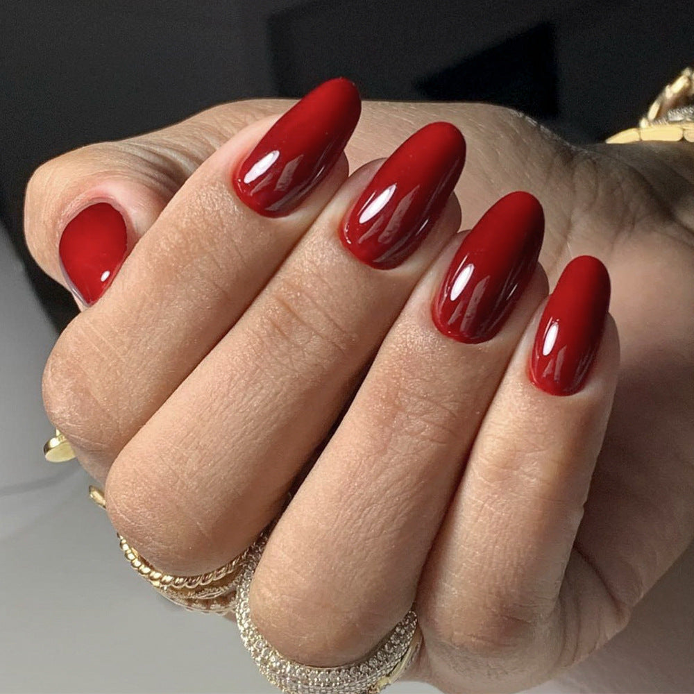 Everyday Color Round 24-piece press-on nail collection