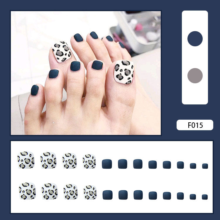 Pedicure Essentials press-on toenail collection