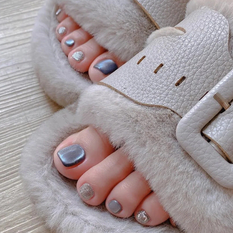 Glacier Cat Eye 24-piece press-on toenail set