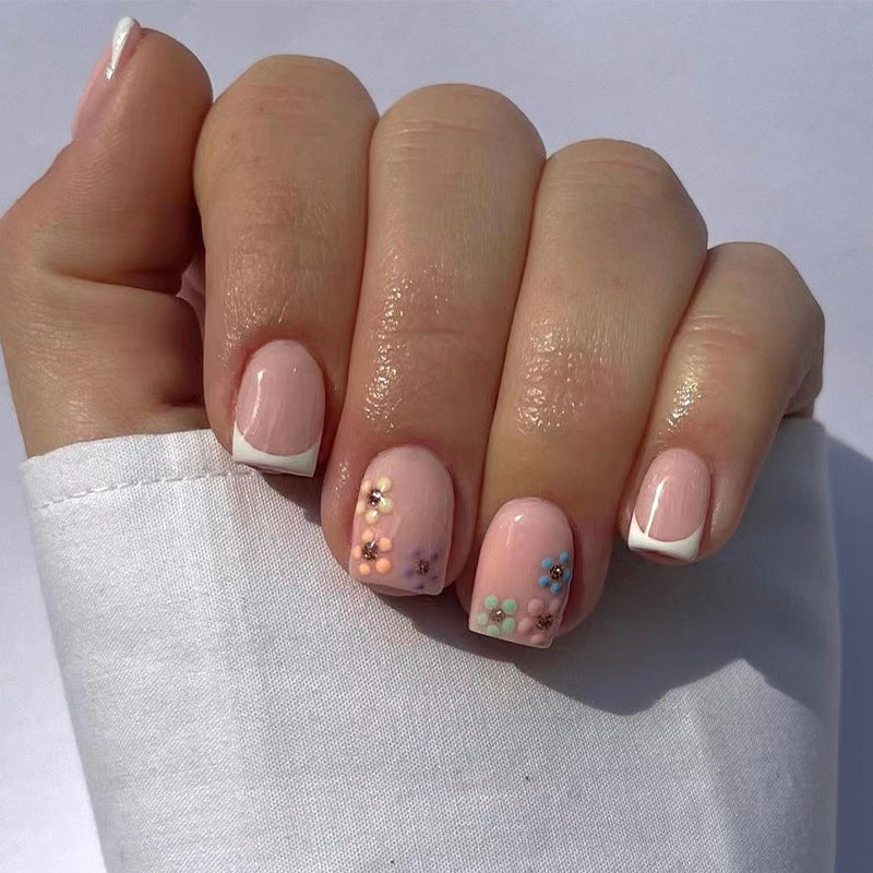 Gilded Floral French short press-on nails