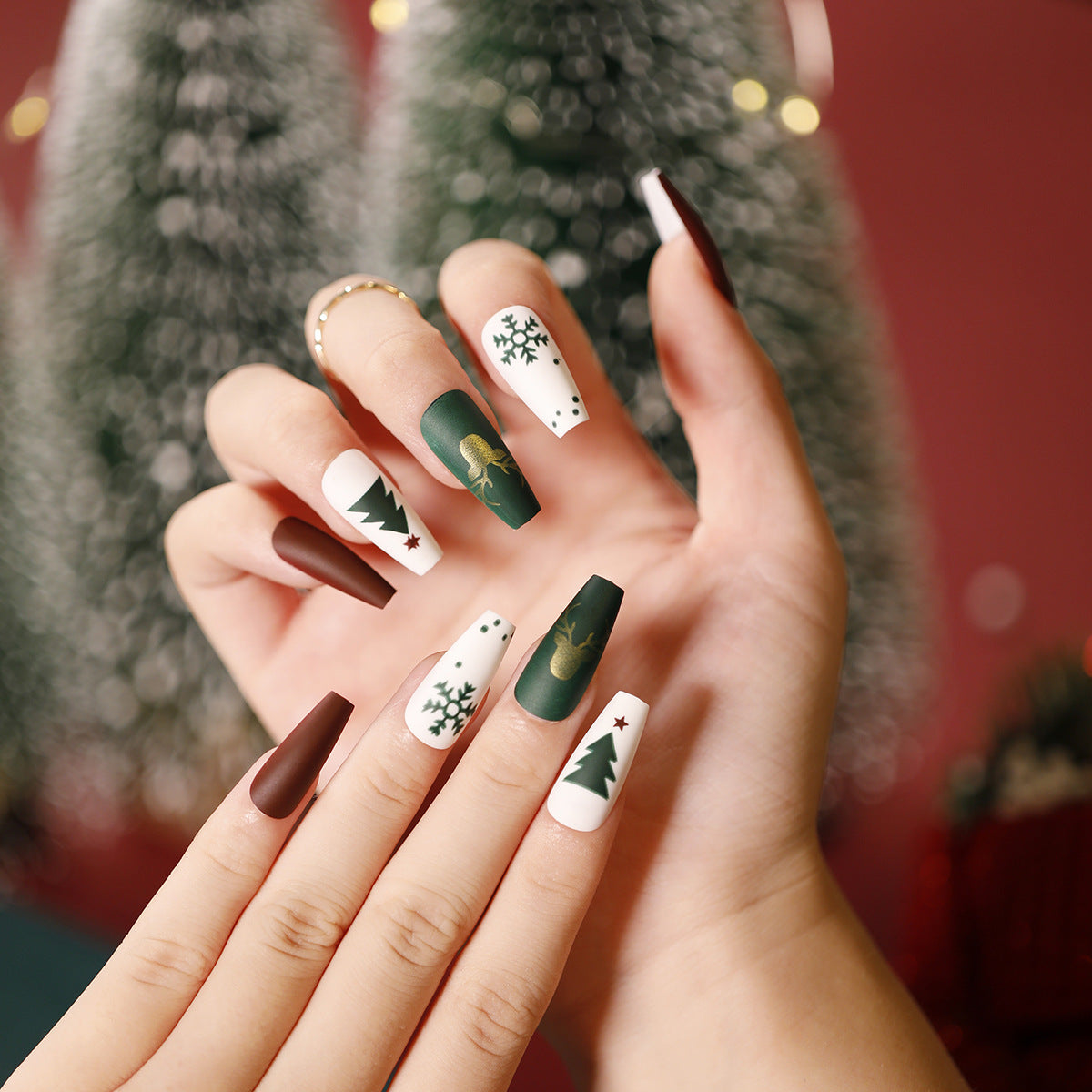 Winter Cheer holiday short almond press-on nails, alternate view 17