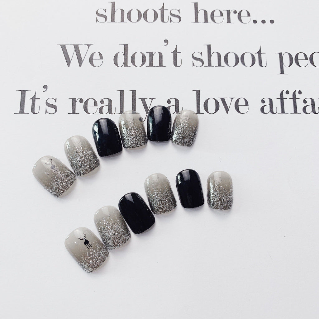Silver Snow glitter short round press-on nails