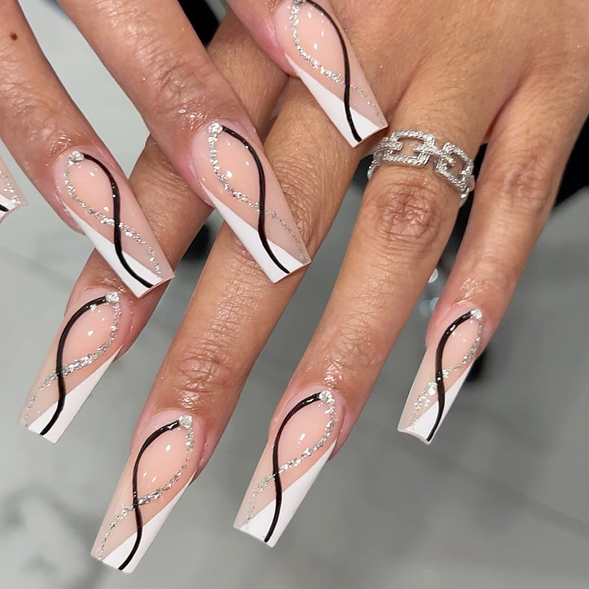 Silver Noir Line rhinestone press-on nails
