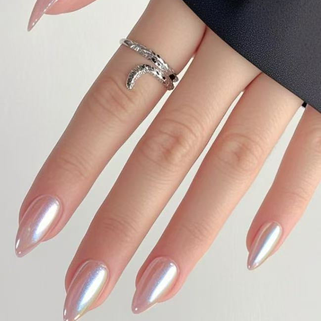 Pearl Chrome Glow iridescent press-on nails