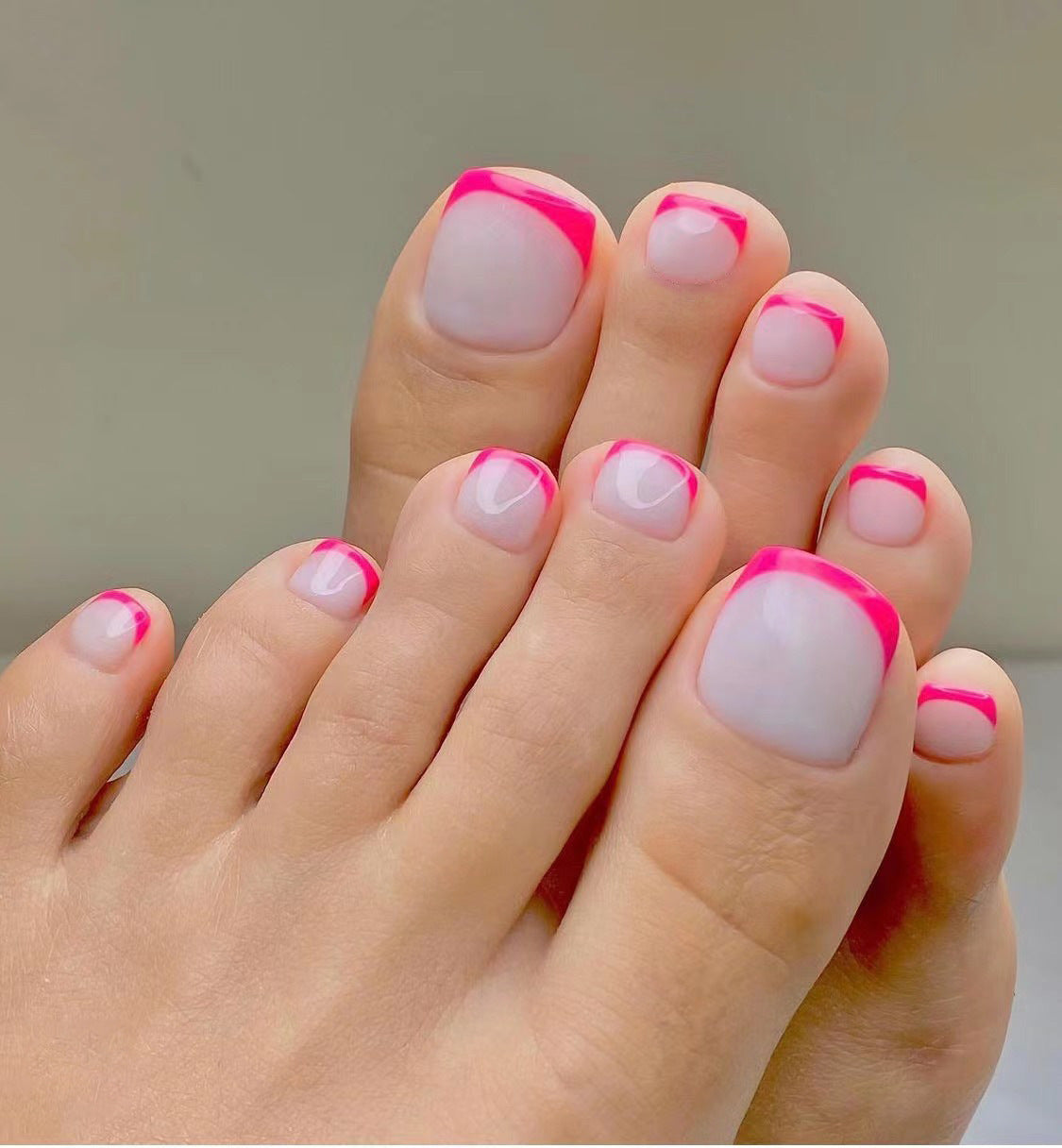 Everyday Pedi Edit press-on toenails