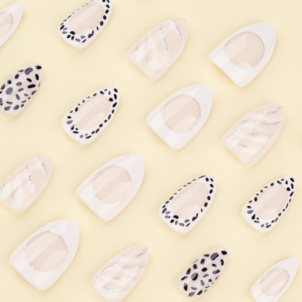 Dalmatian Contrast monochrome press-on nails