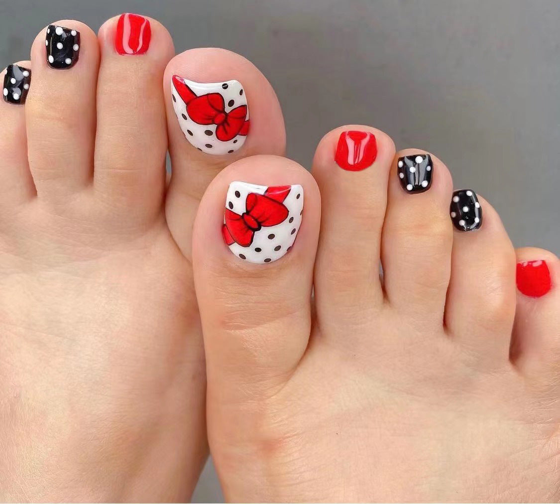 Everyday Pedi Edit press-on toenails